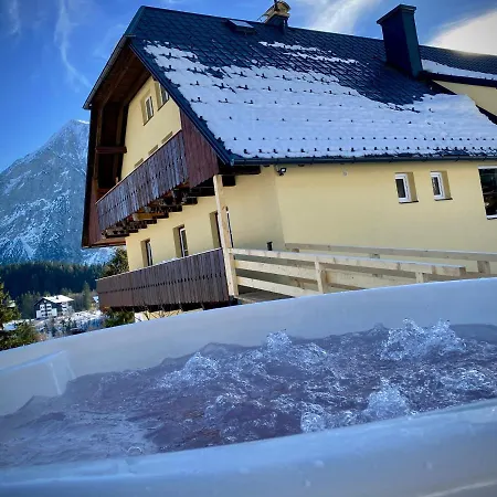 Landhaus Tauplitz بيت ضيافة