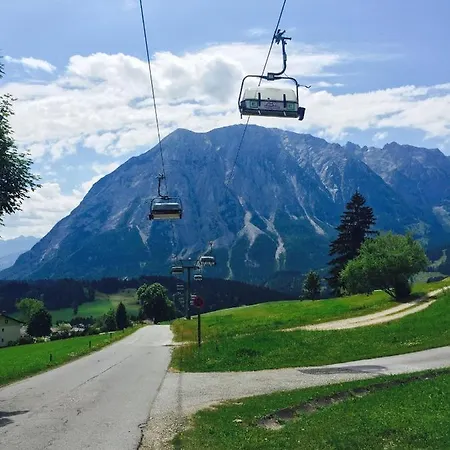 Landhaus Tauplitz بيت ضيافة